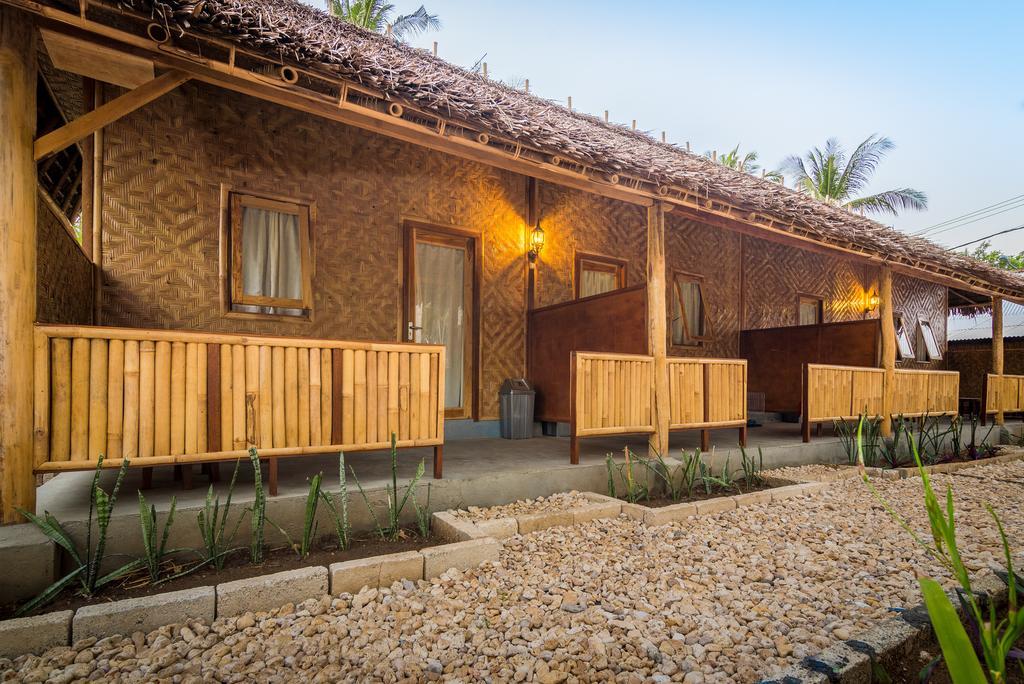 Full Moon Hostel Nusa Penida Habitación foto