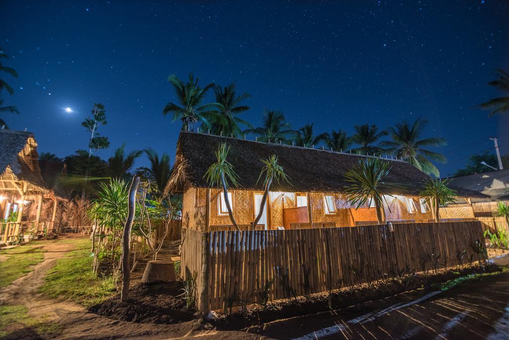 Full Moon Hostel Nusa Penida Habitación foto