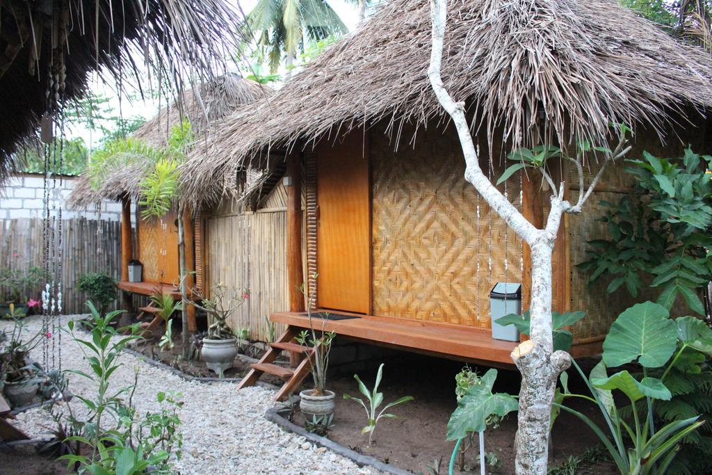 Full Moon Hostel Nusa Penida Exterior foto