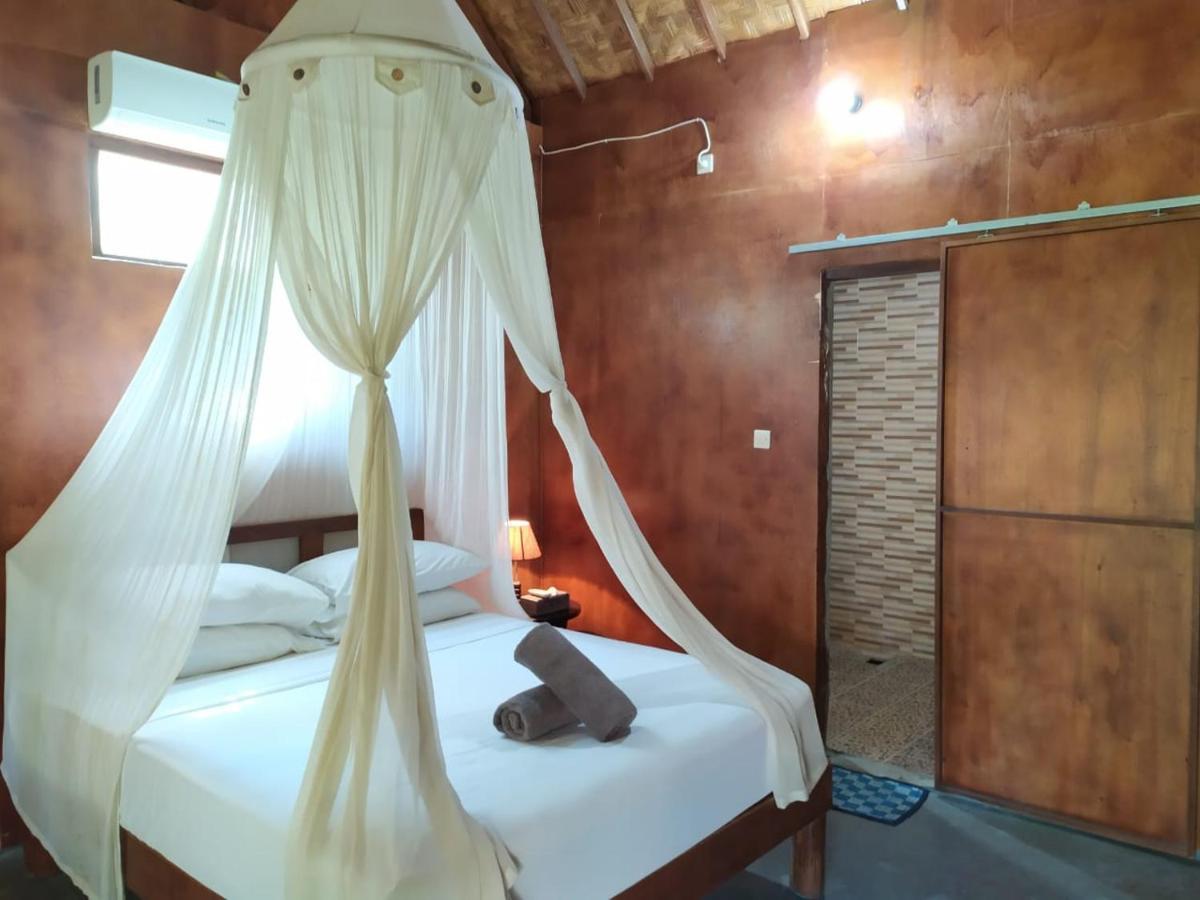 Full Moon Hostel Nusa Penida Exterior foto